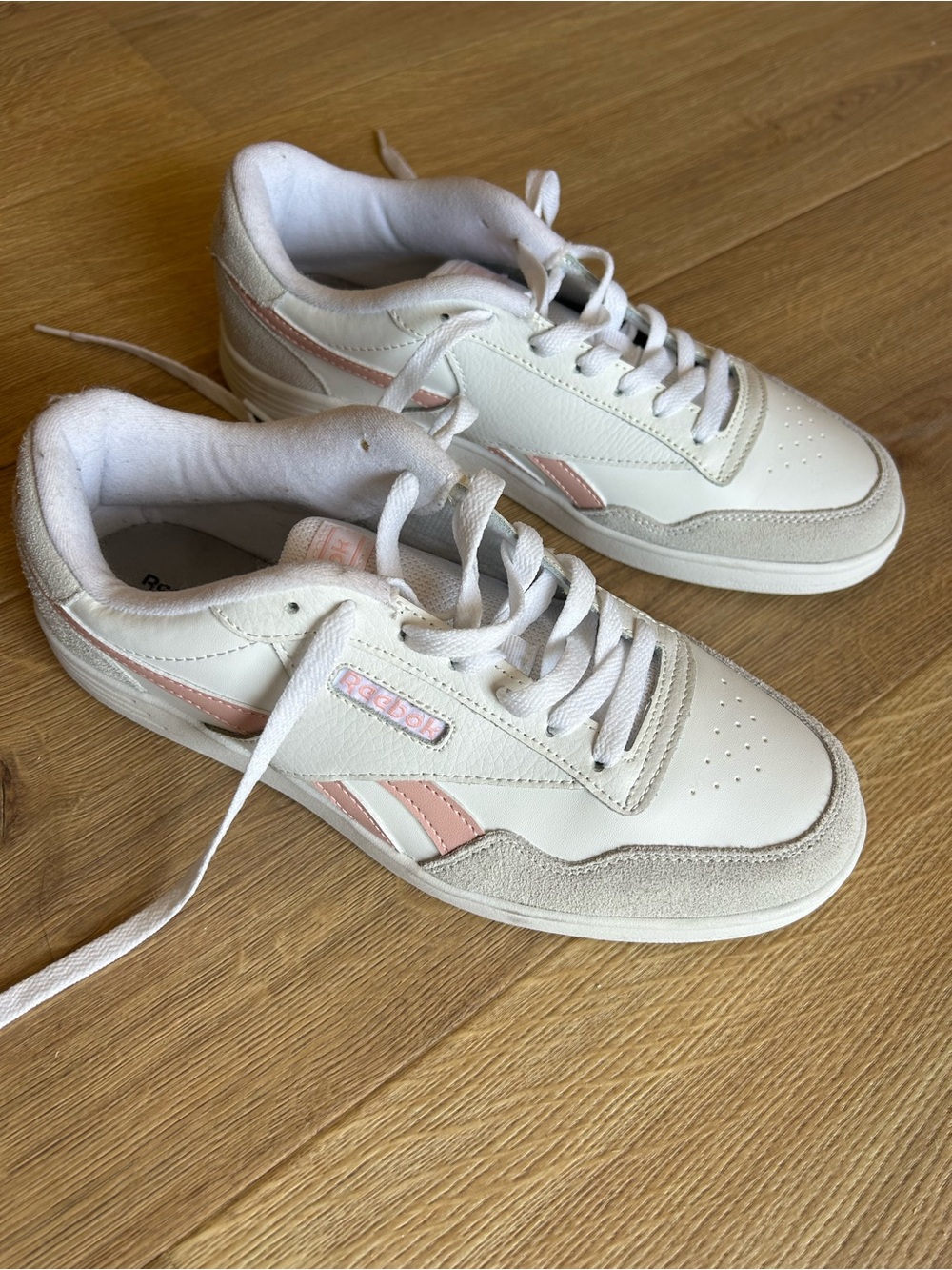 Reebok Galaxy 7 Sneakers White and Pink size 9